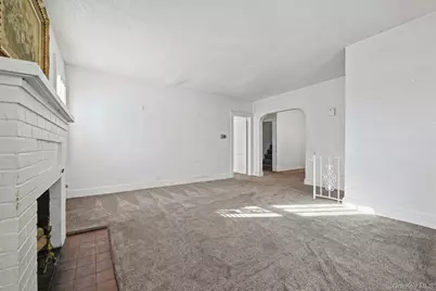 1956 Old Mill Road, Merrick, NY 11566 - Photo 11