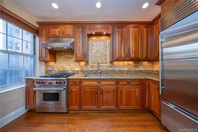 25 Parkview Avenue #2M, Bronxville, NY 10708 - Photo 15
