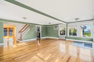 318 Sound Beach Blvd, Sound Beach, NY 11789 - Photo 13
