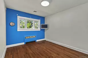 23 Allen Rd, Rockville Centre, NY 11570 - Photo 15