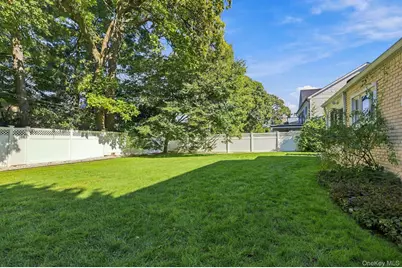 23 Allen Road, Rockville Centre, NY 11570 - Photo 25