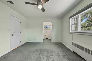 23 Allen Rd, Rockville Centre, NY 11570 - Photo 19