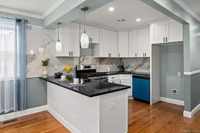 15311 124th Avenue, Jamaica, NY 11434 - Photo 7