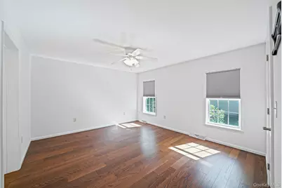 1661 Old Country Road #516, Riverhead, NY 11901 - Photo 25