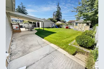 648 Dogwood Avenue, Franklin Square, NY 11010 - Photo 3