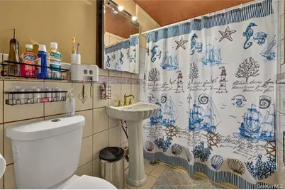33 N Montgomery Street, Valley Stream, NY 11580 - Photo 15