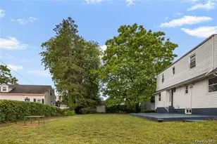 33 N Montgomery St, Valley Stream, NY 11580 - Photo 17