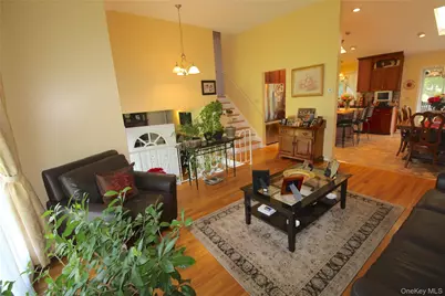 3482 Alta Street, Yorktown Heights, NY 10598 - Photo 9