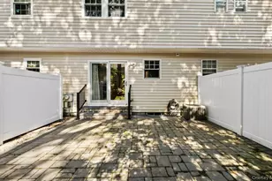 14 Taylor Commons, Yaphank, NY 11980 - Photo 15