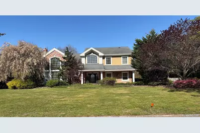 906 Thompson Drive, Bay Shore, NY 11706 - Photo 1