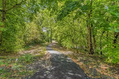 72 Pondfield Road W #4C, Bronxville, NY 10708 - Photo 27