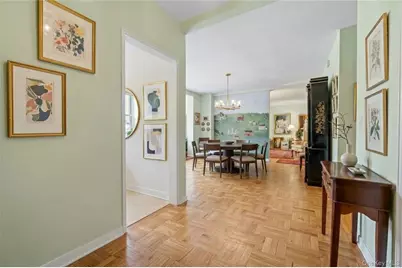 72 Pondfield Road W #4C, Bronxville, NY 10708 - Photo 3
