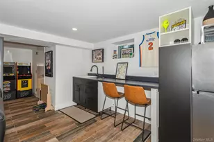1402 Merrick Ave, Merrick, NY 11566 - Photo 29