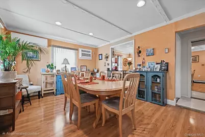 30 Chapel Lane, Levittown, NY 11756 - Photo 3