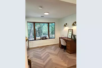 10 Moonedge Road, Northport, NY 11768 - Photo 9