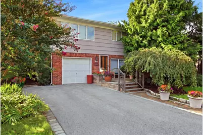 2554 Linden Lane, Merrick, NY 11566 - Photo 1