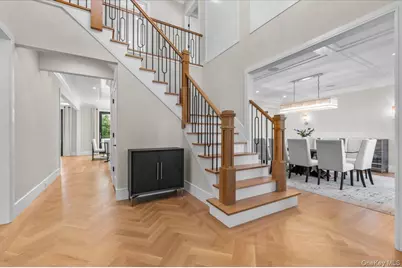 264 Northwoods Road, Manhasset, NY 11030 - Photo 5