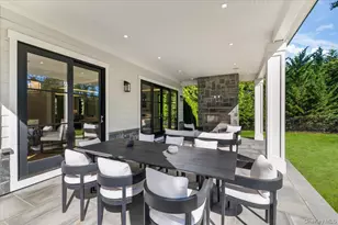 264 Northwoods Rd, Manhasset, NY 11030 - Photo 45