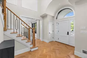 264 Northwoods Rd, Manhasset, NY 11030 - Photo 25