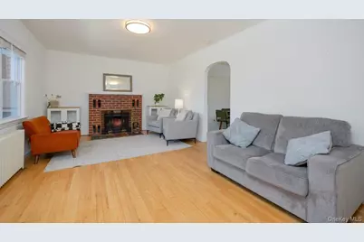 8 Deforest Avenue, New City, NY 10956 - Photo 5