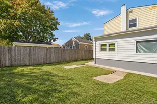 27 Piave Terrace, Lindenhurst, NY 11757 - Photo 31