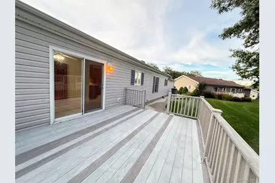 1407 Middle Road #271, Calverton, NY 11933 - Photo 33