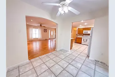 1407 Middle Road #271, Calverton, NY 11933 - Photo 9
