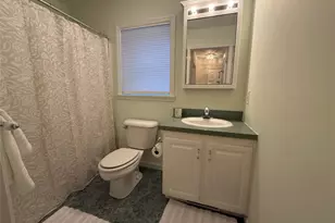 1407 Middle Rd, Calverton, NY 11933 - Photo 15