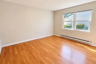 346 Edinburgh Dr, Ridge, NY 11961 - Photo 9