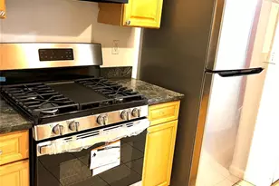82-81 88th Pl, Glendale, NY 11385 - Photo 5