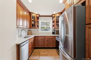 27 Polo Rd, Massapequa, NY 11758 - Photo 15