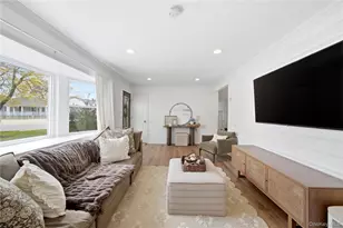 27 Polo Rd, Massapequa, NY 11758 - Photo 3