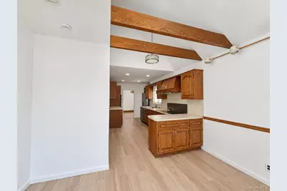 72 Primrose Avenue, Floral Park, NY 11001 - Photo 9