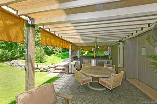3 Beacon Hill Rd, Port Washington, NY 11050 - Photo 37