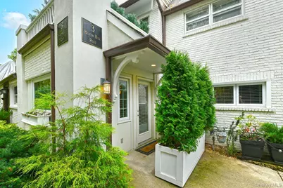 3 Beacon Hill Road, Port Washington, NY 11050 - Photo 3