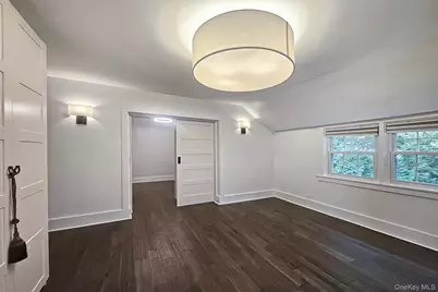 3 Beacon Hill Road, Port Washington, NY 11050 - Photo 21