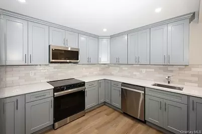 40 The Place, Glen Cove, NY 11542 - Photo 13