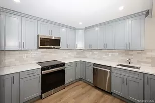 40 The Pl, Glen Cove, NY 11542 - Photo 13