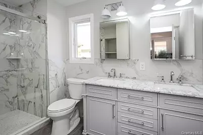 40 The Place, Glen Cove, NY 11542 - Photo 19