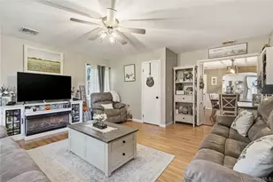 35 Wyant Ave, Ronkonkoma, NY 11779 - Photo 15