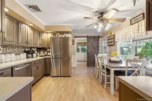 35 Wyant Ave, Ronkonkoma, NY 11779 - Photo 17