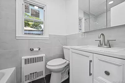 17 President Street, Lynbrook, NY 11563 - Photo 7