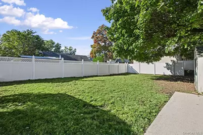 17 President Street, Lynbrook, NY 11563 - Photo 31