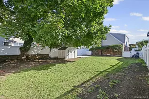 17 President St, Lynbrook, NY 11563 - Photo 33