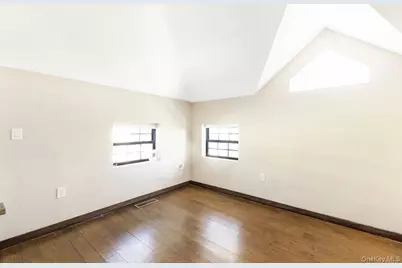 106-47 Ditmarts Boulevard, East Elmhurst, NY 11369 - Photo 5