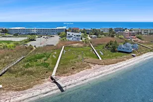 588 Dune Rd, Westhampton, NY 11978 - Photo 17
