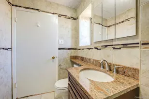 76-01 113th St, Forest Hills, NY 11375 - Photo 13