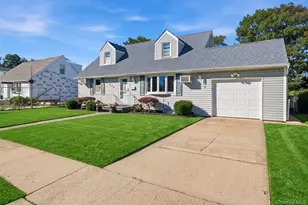 305 W Nicholai St, Hicksville, NY 11801 - Photo 3