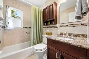 305 W Nicholai St, Hicksville, NY 11801 - Photo 15