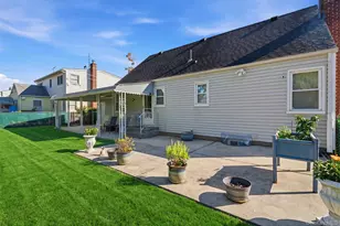 305 W Nicholai St, Hicksville, NY 11801 - Photo 27